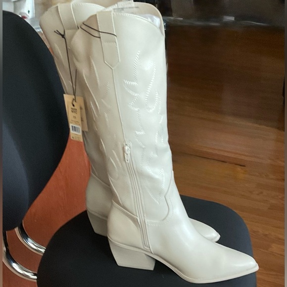 Madden NYC Elegant Off White Heeled Boots for Women Size 11 - Picture 6 of 14